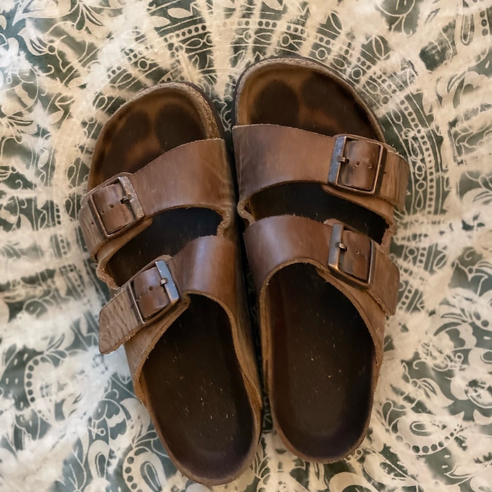 Birkenstock Arizona Women’s size 10, men’s size 8 sandals